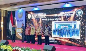 Ketua PA Tutuyan Terima Langsung Piagam WBK_11zon